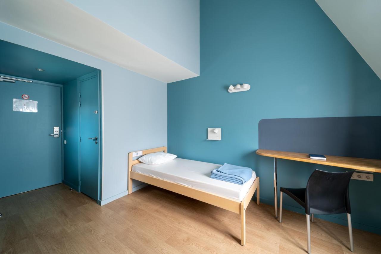 Adveniat Paris Hostel Exterior photo