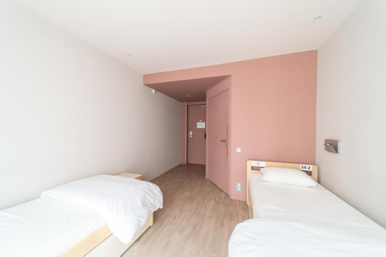 Adveniat Paris Hostel Exterior photo