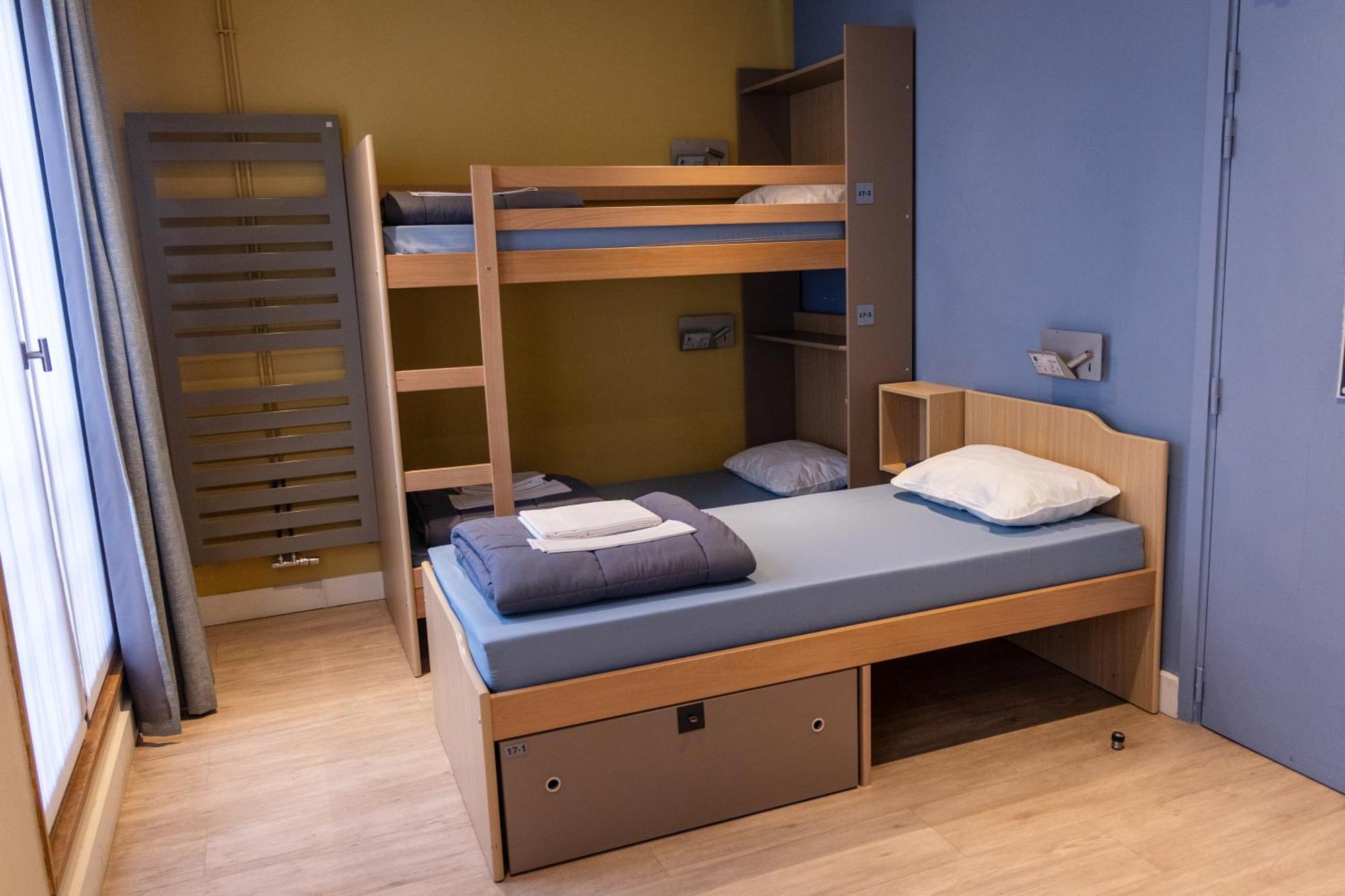 Adveniat Paris Hostel Exterior photo
