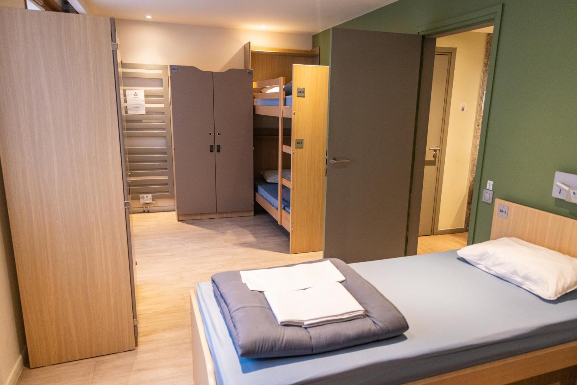 Adveniat Paris Hostel Exterior photo